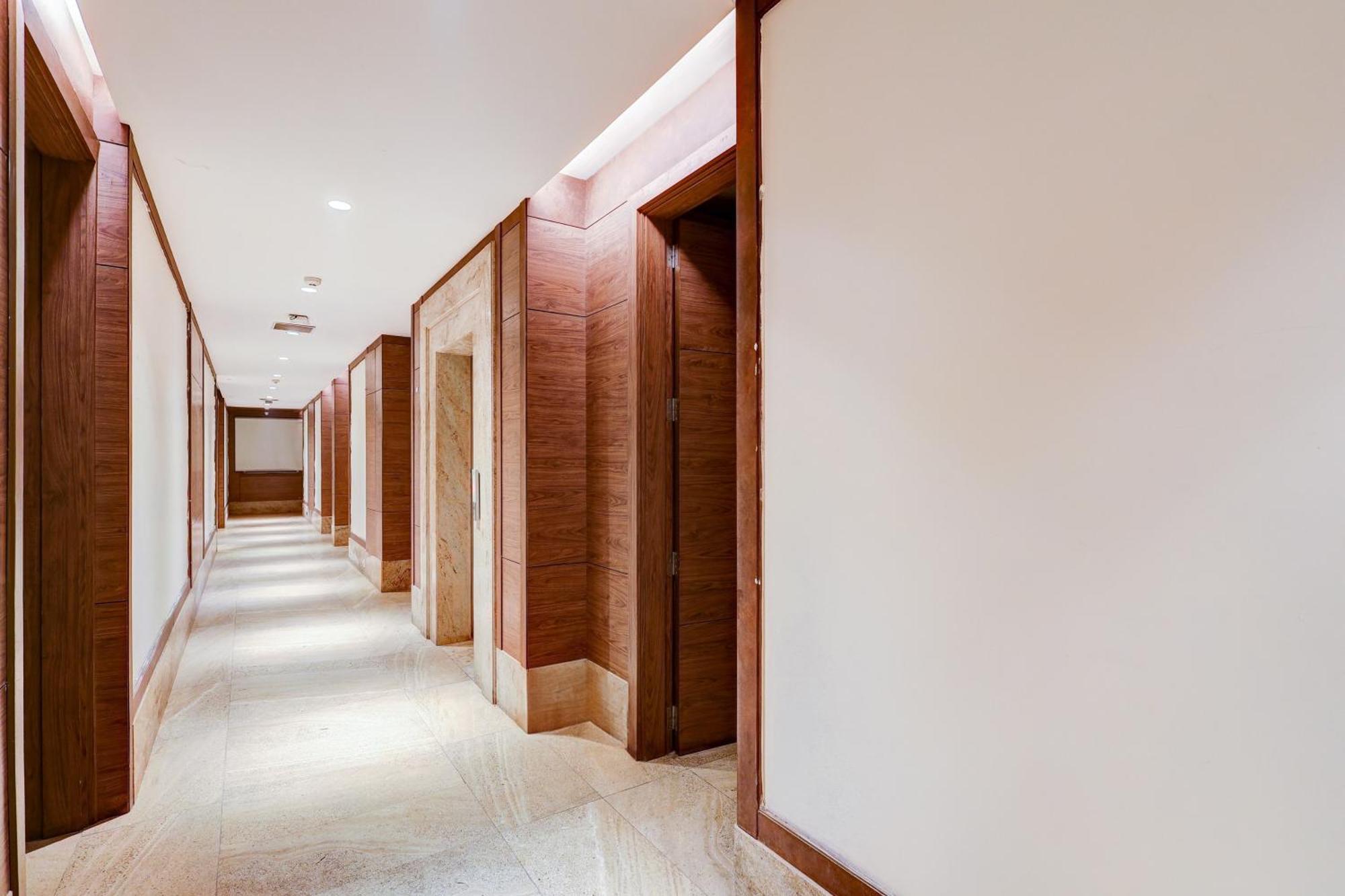 Super Townhouse Chhatarpur Near Metro Park New Delhi Exterior photo